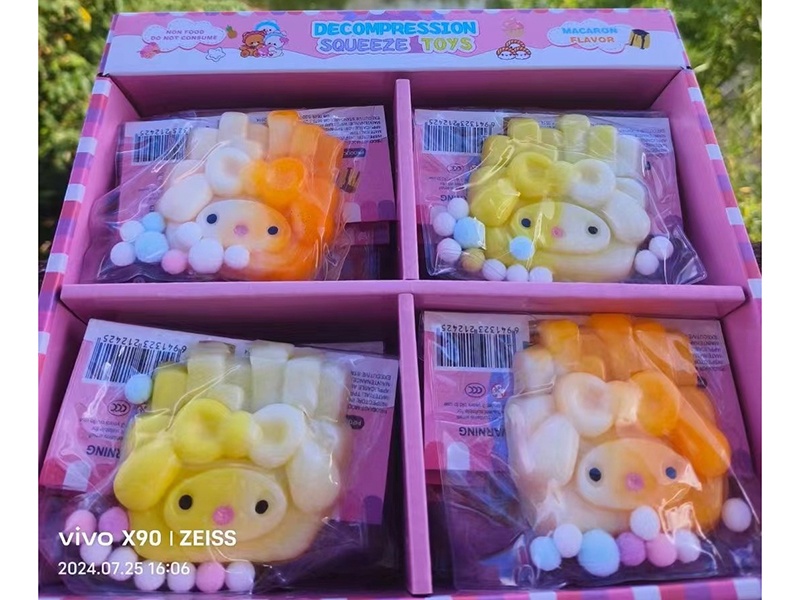 Pinch Pinch Fun: Sanrio Fries