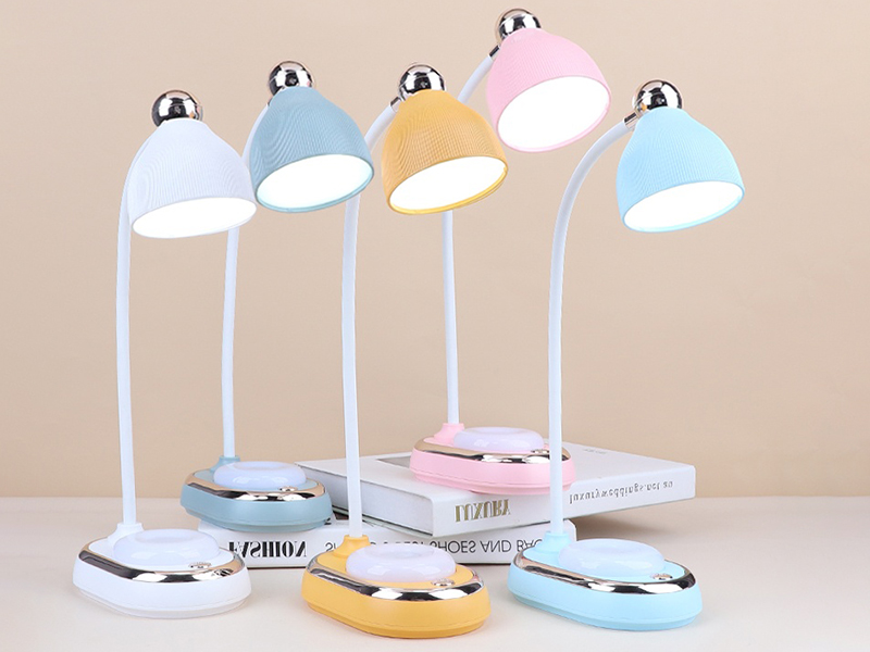 Simple Style LED Eye Protection Desk Lamp