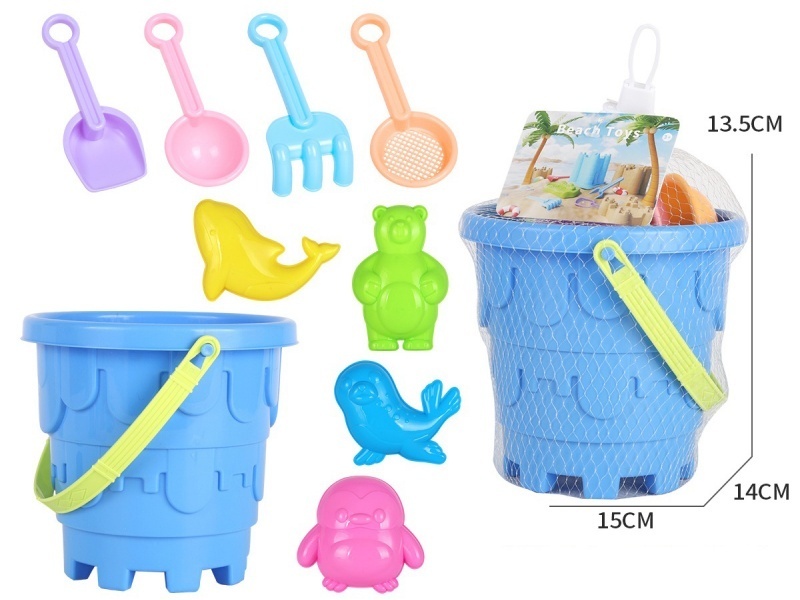 Castle Beach Bucket, Terrifying Polar Animals 9-Piece Set