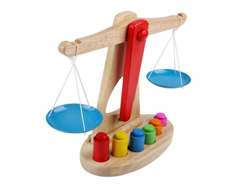 Wooden Balance Scale Toy