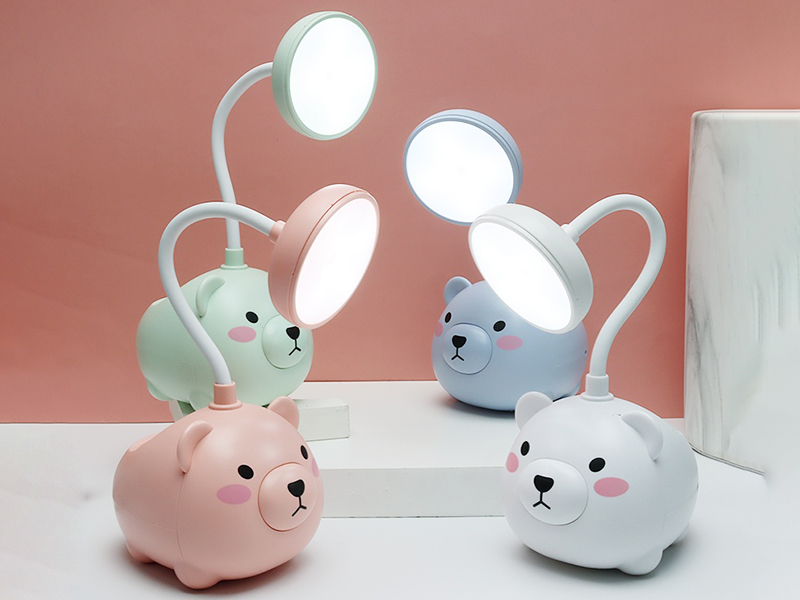 Cute Bear Pen Holder Desk Lamp