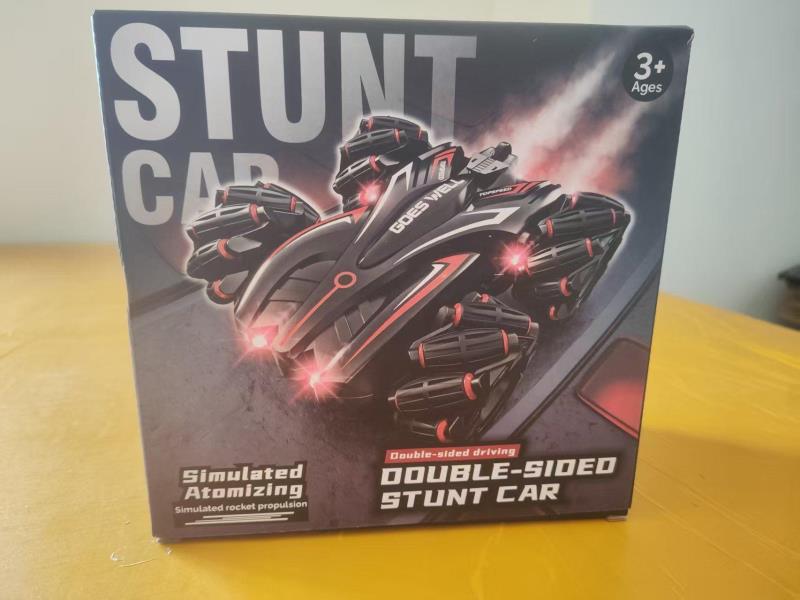 Dual-Spray Double-Sided Remote Control Vehicle Gesture-Sensing Four-Wheel Drive Off-Road Vehicle (Both Remote Control)