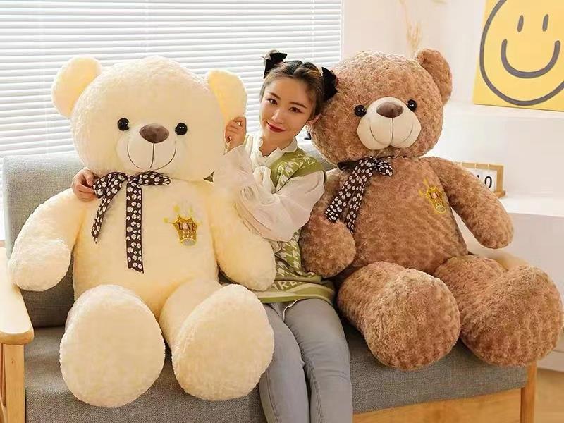 70cm Crown Bear Plush Doll