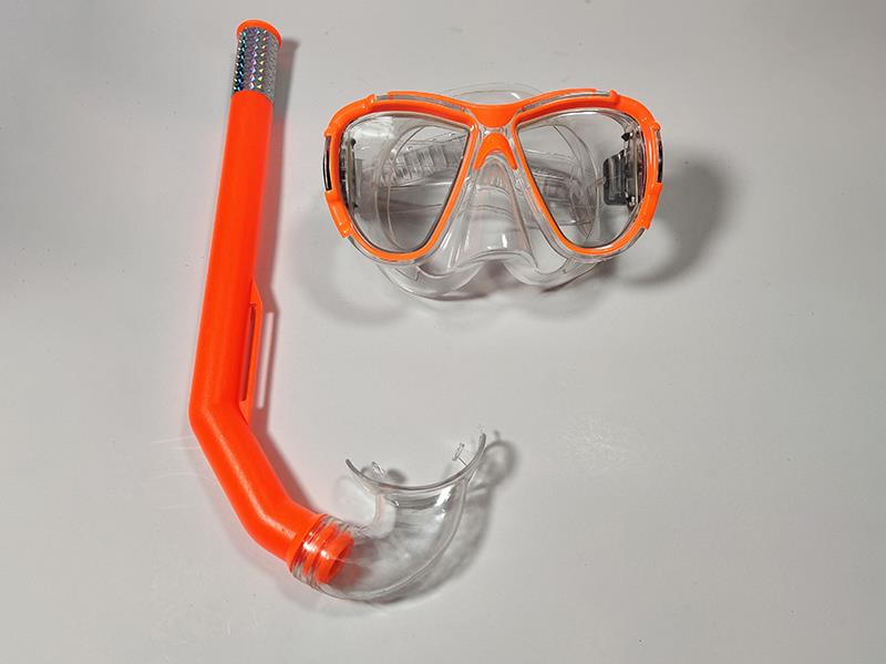 Swimming Mask And Snorkel