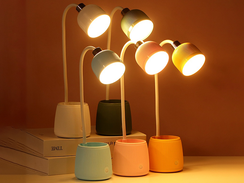 Nordic-Style LED Pen Holder Desk Lamp