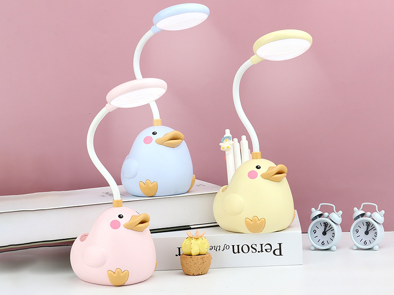 Cute Duck Pen Holder LED Desk Lamp