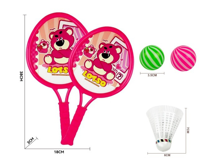 A Small Heart-Shaped Strawberry Bear Racket With 2 Table Tennis Balls And 1 Badminton Ball