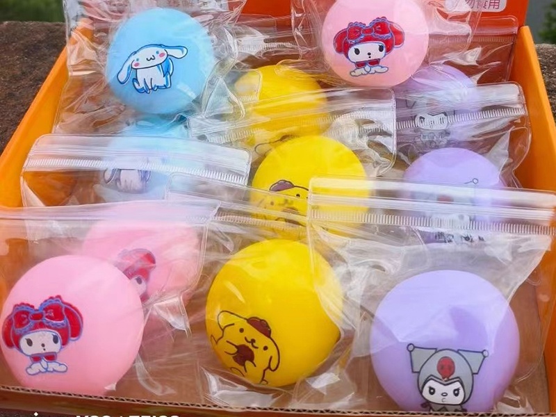 Pinch Pinch Fun: Fluid Sanrio Ball