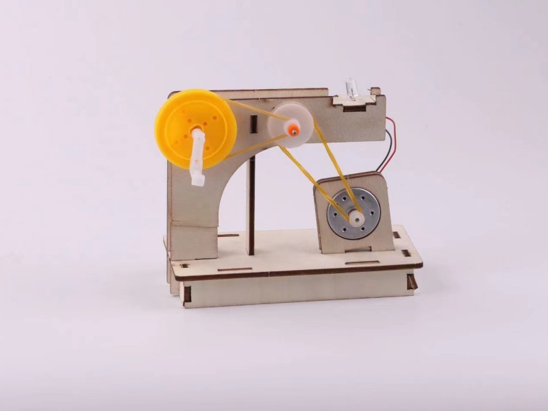 DIY Wooden Hand Generator