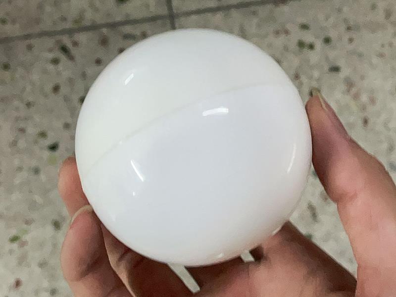 3.8CM  Capsule Toys