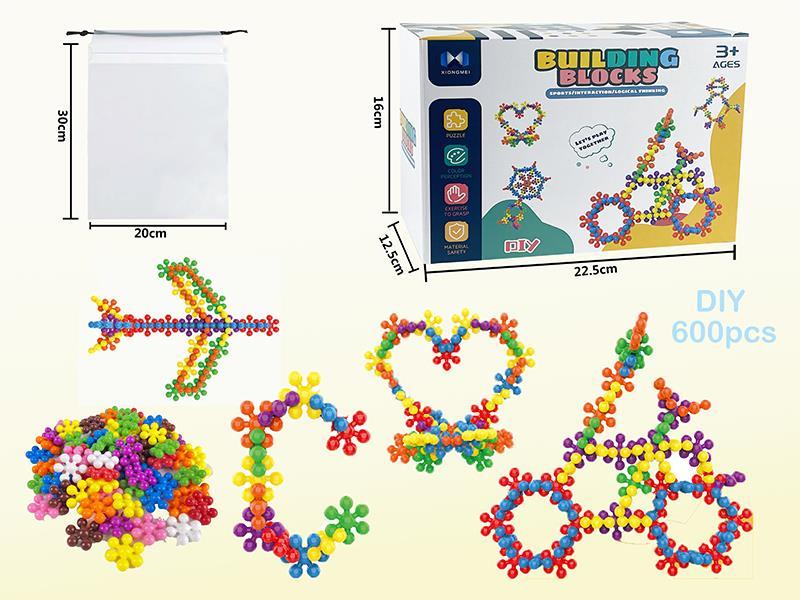 600Pcs Plum Blossom Building Blocks