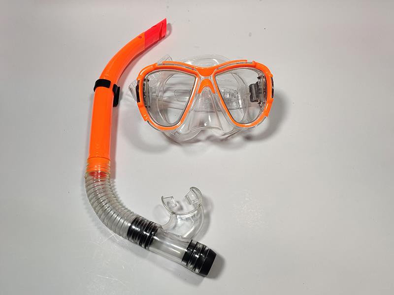 Swimming Mask And Snorkel