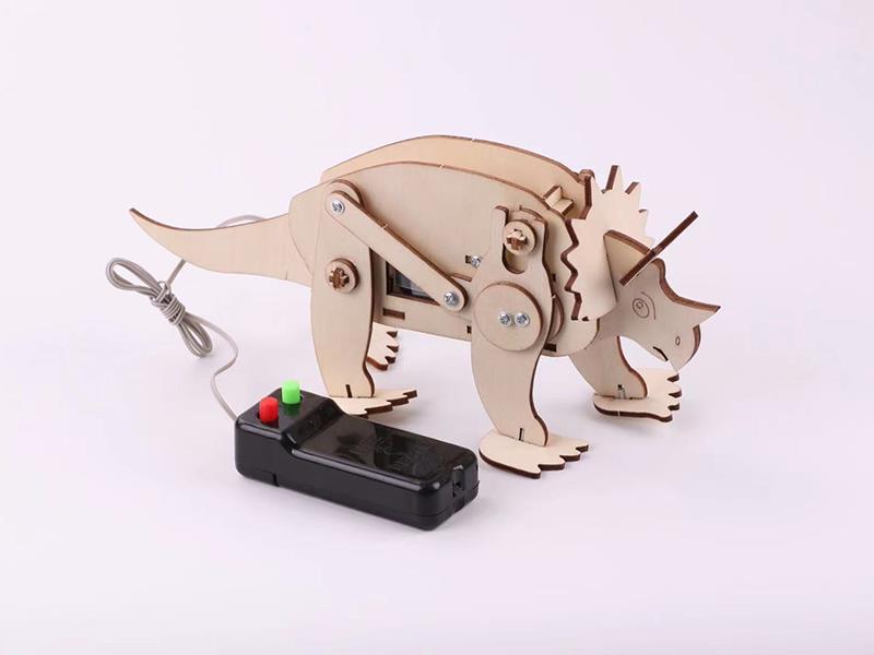 DIY Wooden Mechanical Triceratops