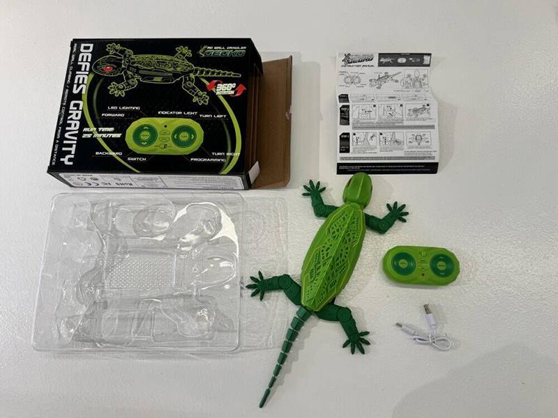 2.4G Rremote-Controlled Wall-Climbing Tiger With Colorful Lghts(Green)