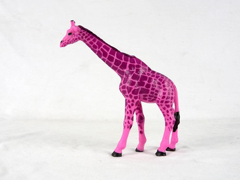 Red Middle Giraffe