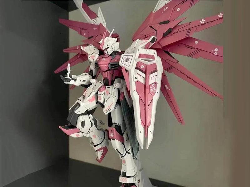 Sakura Pink Free 2.0MG 1/100 Assembly Model, Gao Da Model, Robot Mecha Model