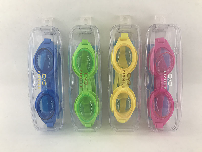 swimming goggles
