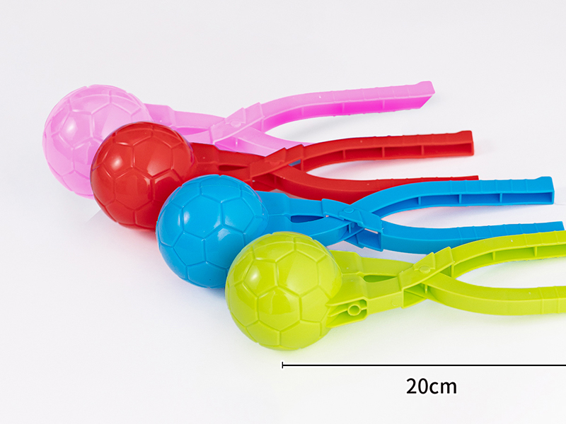 Football Snowball Clip 20cm