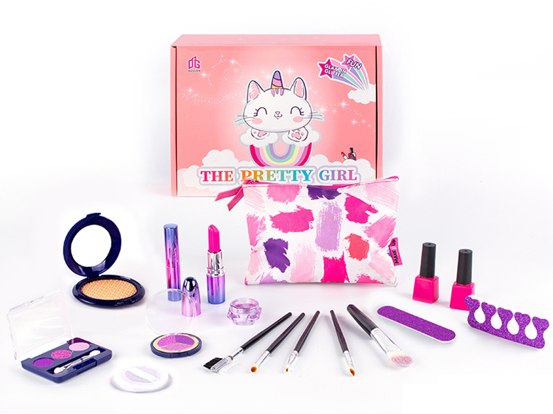 Simulated Makeup Model Set