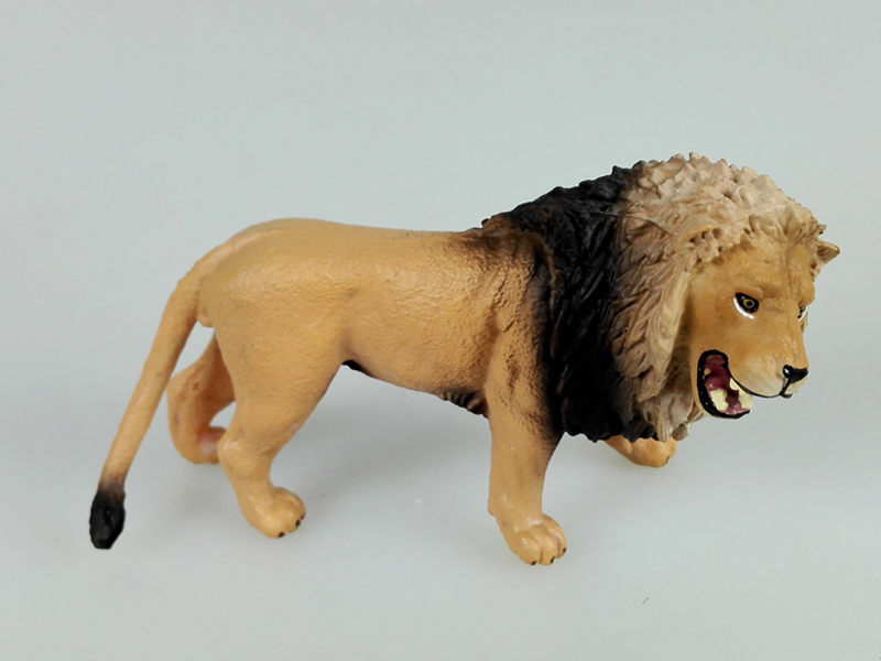 Lion (Open)