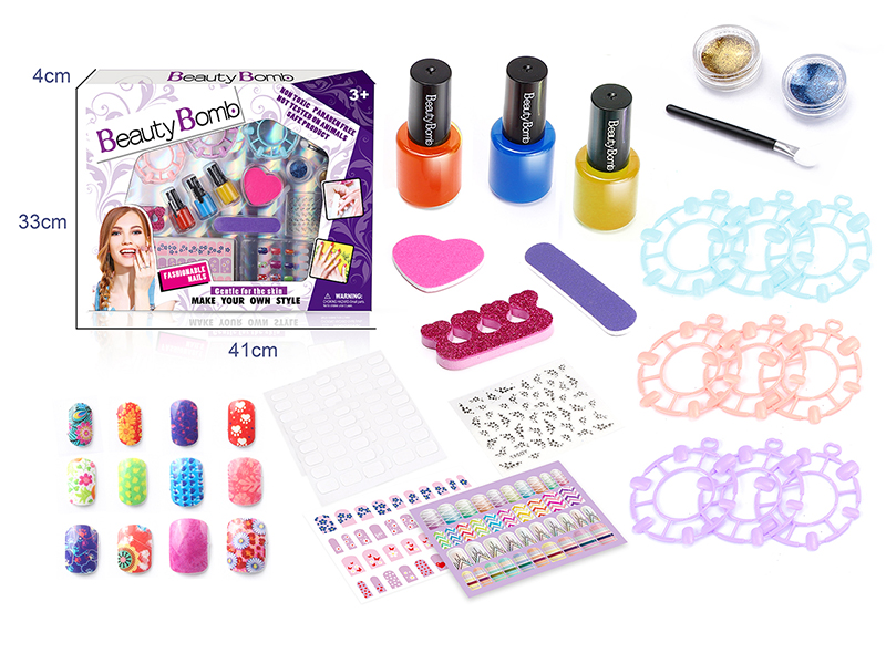 Girls Nail Art Set With False Nail Patches
