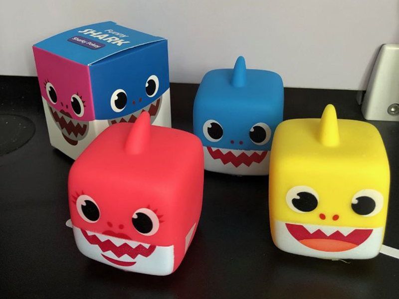 Quadrate Shark Baby(Music & Light)