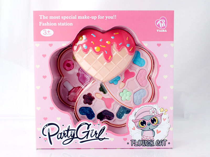 Heart-Shaped Cookie Makeup Box 3 Layers
