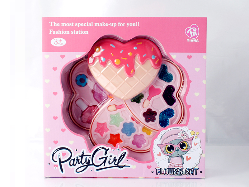 Heart-Shaped Cookie Makeup Box 3 Layers