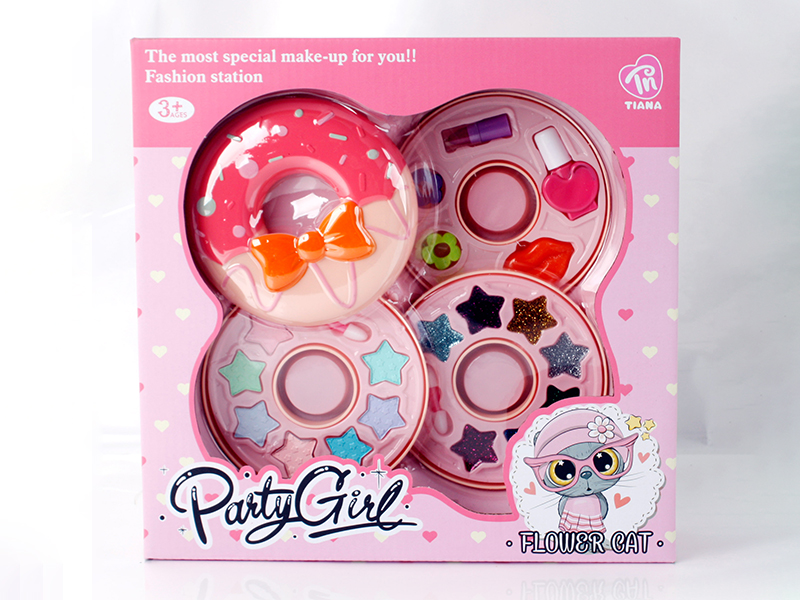 Doughnut Shaped 3 Layers Makeup Box