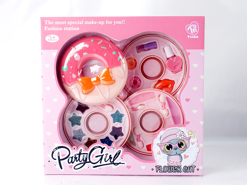 Doughnut Shaped 3 Layers Makeup Box