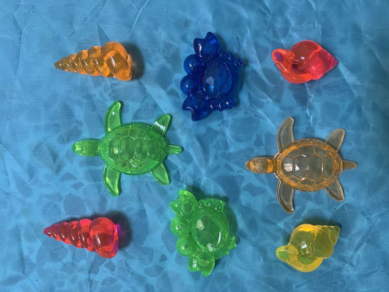 (8)Diving Conch Marine Animal Toys