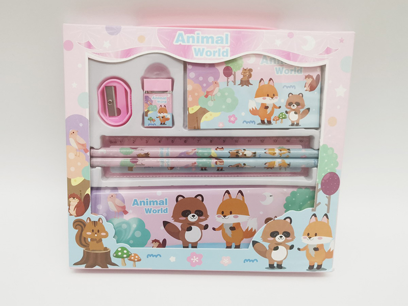Animals World Stationery Set