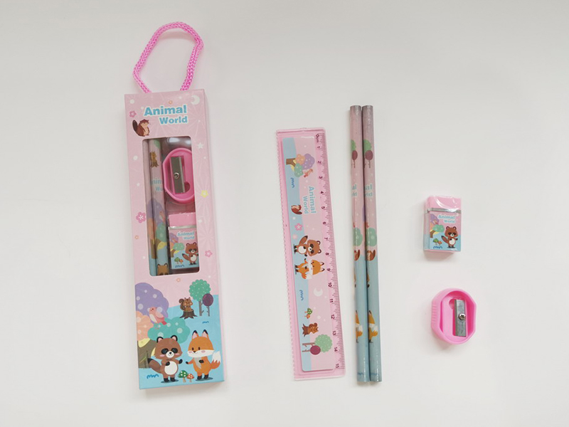 Animals World Stationery Set
