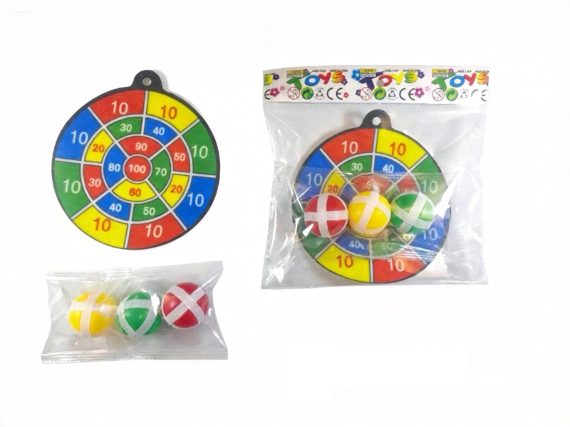Dartboard Set Allows You To Play With Sticky Balls And Darts