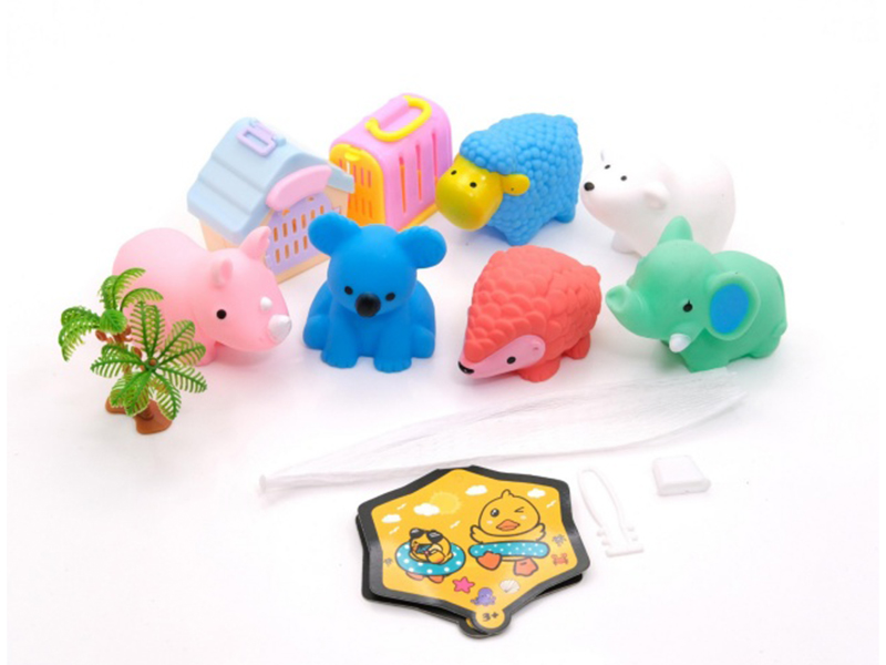Vinyl Animal Set With Bb Whistle