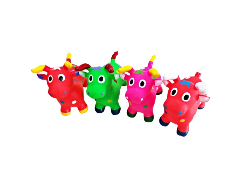 Inflatable Painted Elbow Horn Cattle