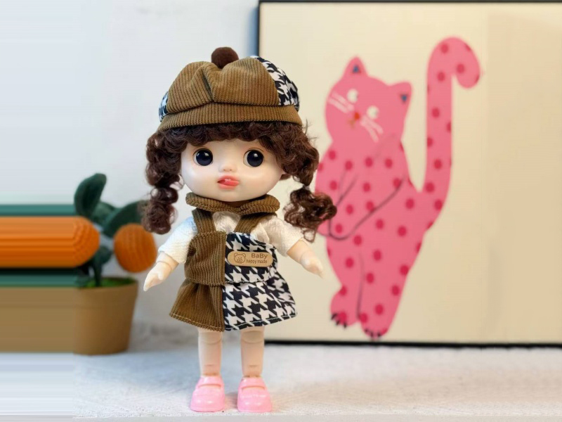 An 8-Inch Multi-Joint Cute And Style Doll