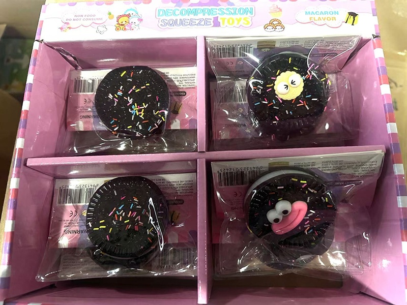 Pinching Fun: Oreo Cookies