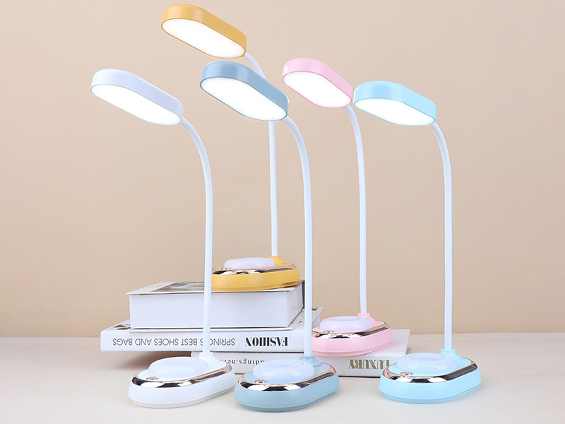 Simple Style LED Eye Protection Desk Lamp