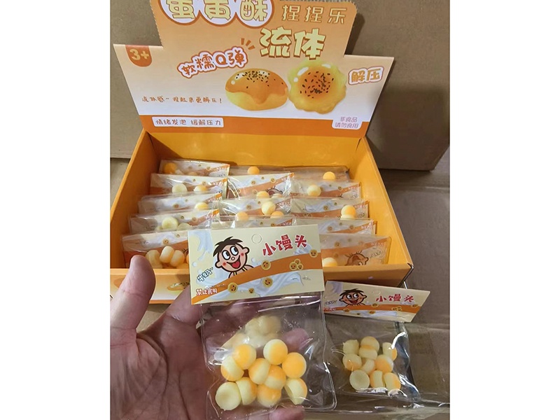 Pinching Fun: Small Steamed Buns
