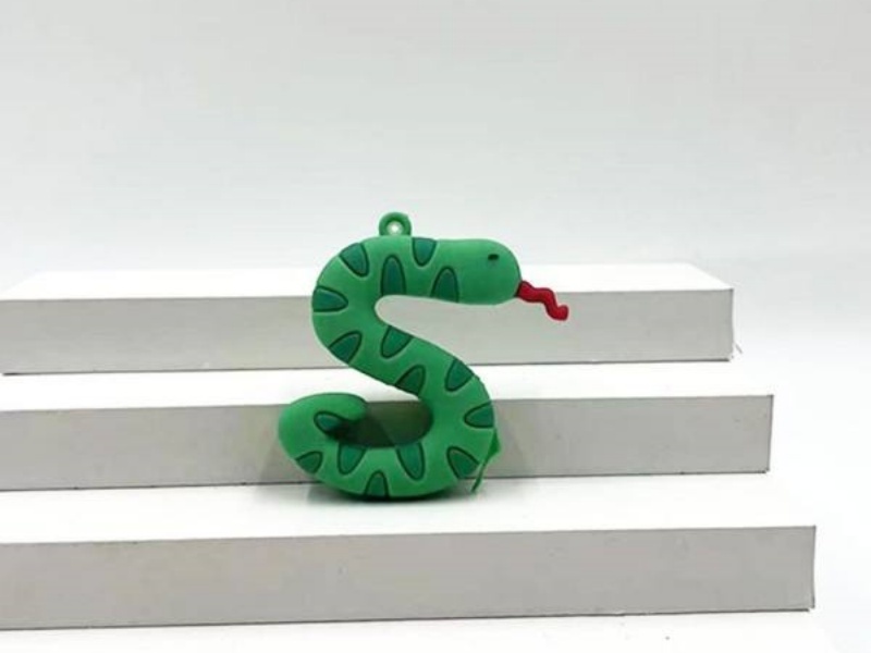 Key Chain: Letter S
