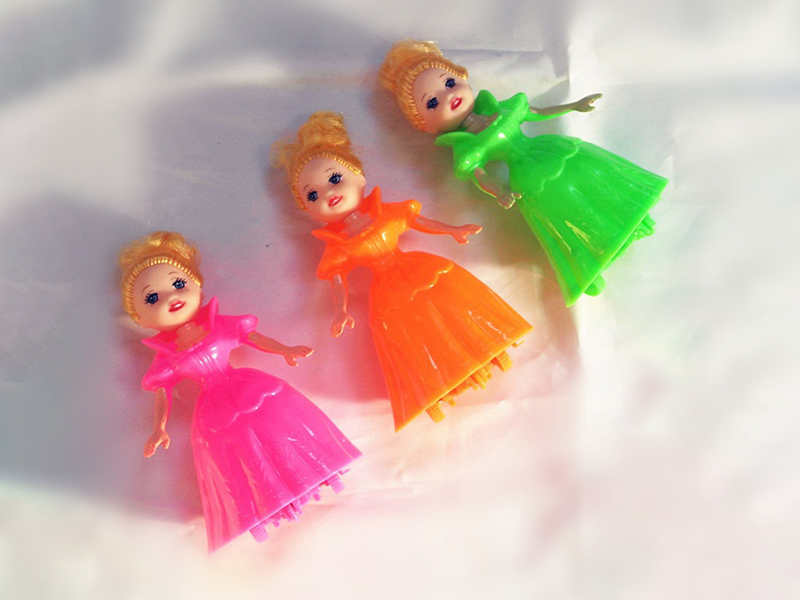 Pull Back Spray-Painted Doll